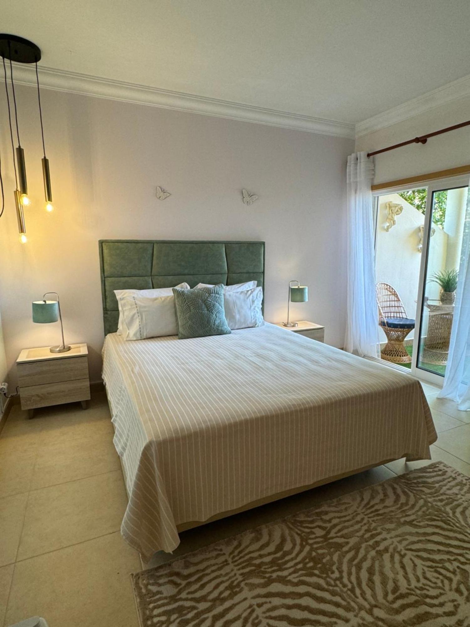 Lucie Lime Guesthouse Luz Exterior foto